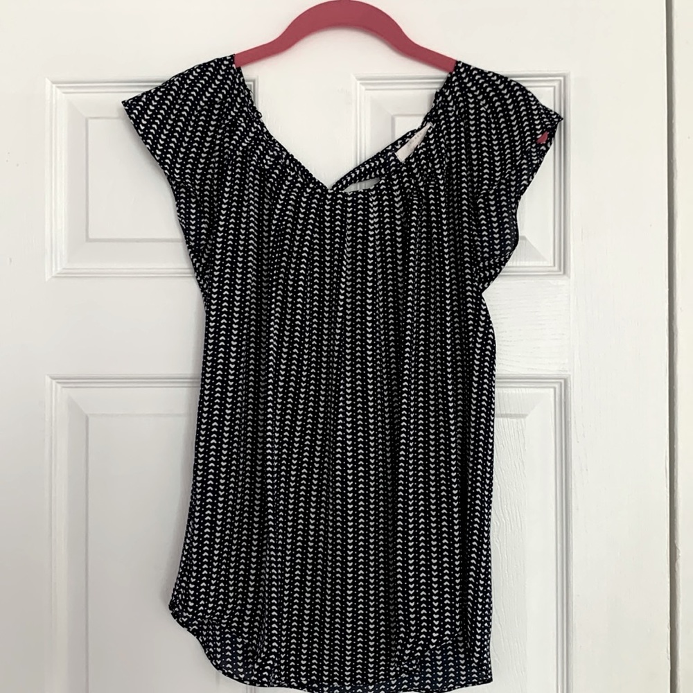 Lauren Conrad Navy Heart Patterned Short Sleeve Blouse with Tie Behind Neck